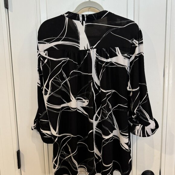 Avenue 18/20 Black & White Abstract Print 3/4 Length Sleeve Blouse EUC - Picture 7 of 8